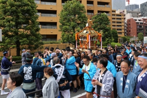 麹西連神輿