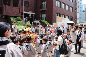 町内渡御　五番町町会