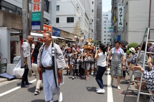 町内渡御　五番町町会