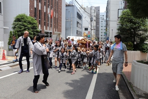 町内渡御　五番町町会