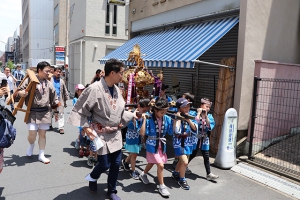 子ども神輿②