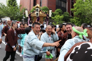 町内渡御　麹町二丁目町会