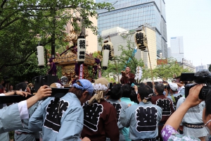町内渡御　麹町二丁目町会