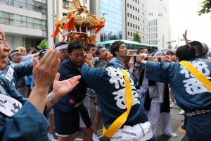 町内渡御　麹西連神輿④