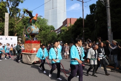 第一梯団：諫鼓鳥
