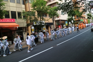 坂道は大変です！