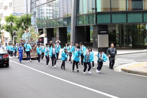 山車1：坂道は大変