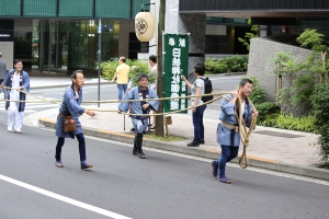 山車4：力が入ります