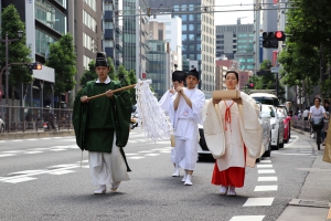 賛者・巫女・寶物係