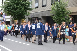 御列に加わる四番町町会