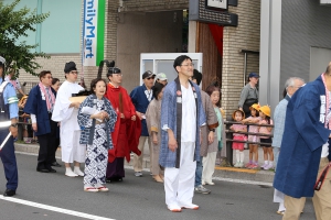 御列に加わる四番町町会