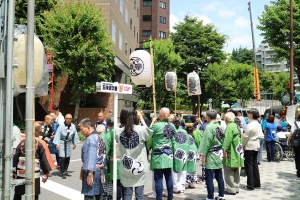 五味坂下で三番町と一番町が交代