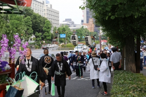 霞が関三丁目町会が御列に加わる