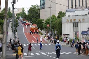 花山車が戻ってきました