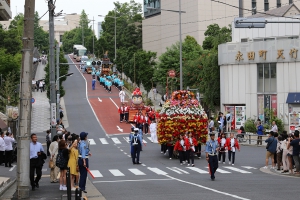 花山車が戻ってきました