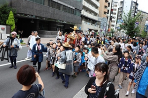 町内渡御　子ども神輿②