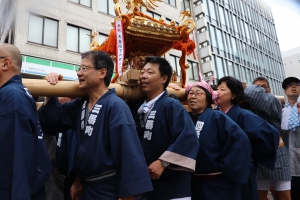 町内渡御　神輿③