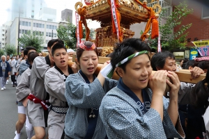 町内渡御　神輿⑤