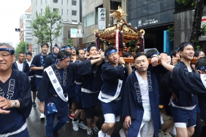 町内渡御　麹町一丁目町会