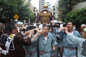 町内渡御　神輿⑤