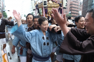 町内渡御　神輿⑫