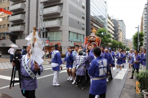 町内渡御　神輿①