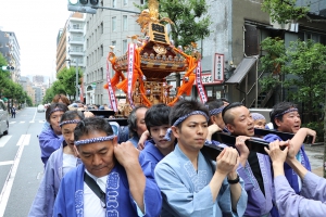 町内渡御　神輿④